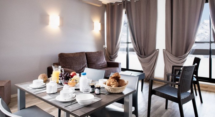 Residence Cret Voland, Les Menuires ski chalet, image 3
